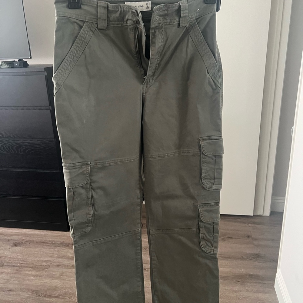 Abercrombie & Fitch Olive Straight Leg Pants